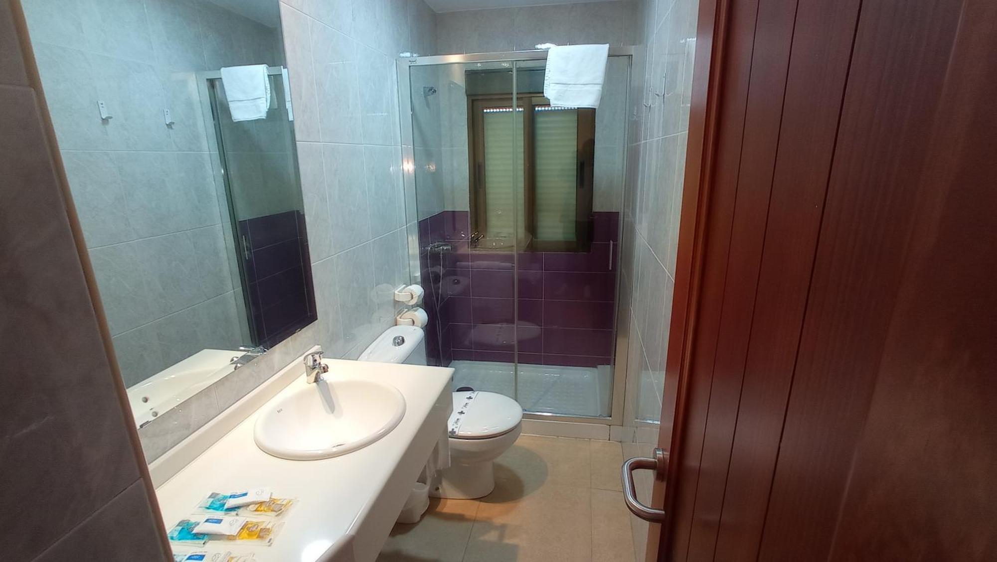 Pension Restaurante Casablanca Torreperogil الغرفة الصورة