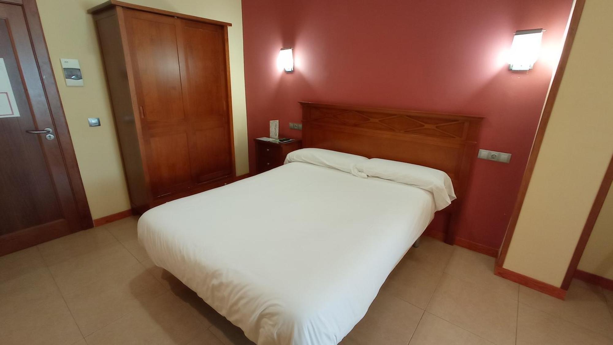 Pension Restaurante Casablanca Torreperogil الغرفة الصورة